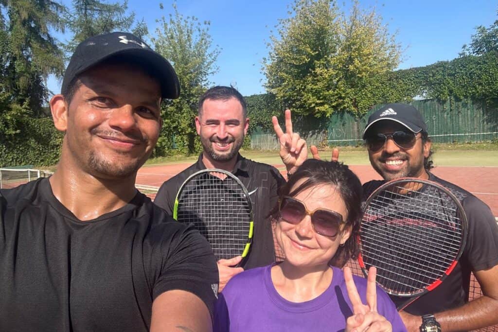 Krakow tennis group pic at Florera.