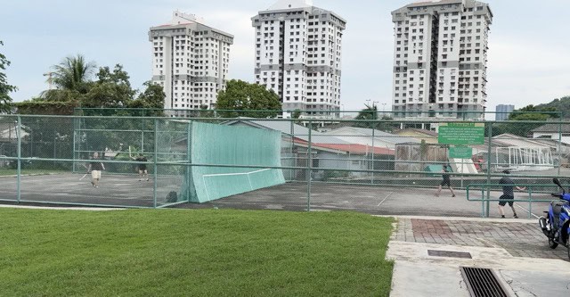Tennis hitting wall at USM in Penang.